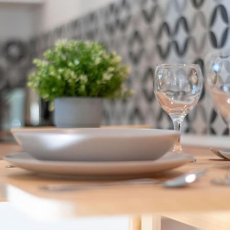 Acogedor Estudio En Triana Con Jacuzzi Y Wifi Sevilla Eksteriør billede