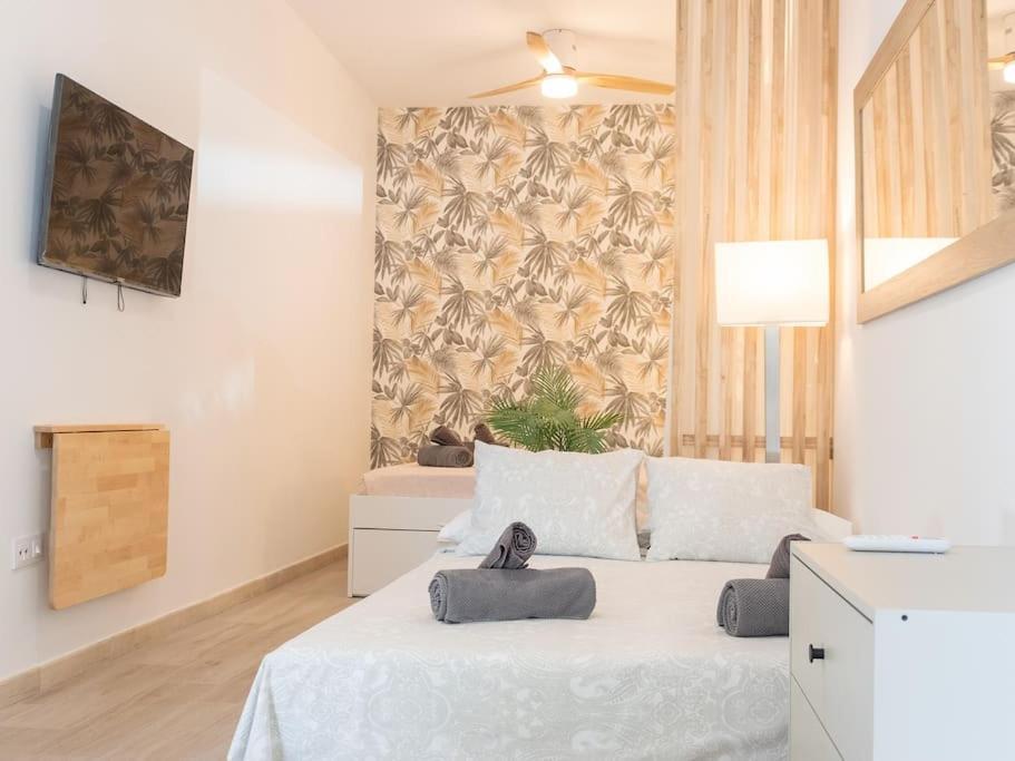 Acogedor Estudio En Triana Con Jacuzzi Y Wifi Sevilla Eksteriør billede