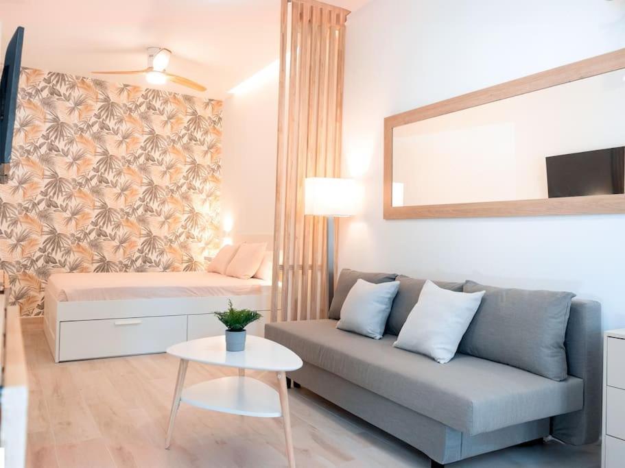 Acogedor Estudio En Triana Con Jacuzzi Y Wifi Sevilla Eksteriør billede
